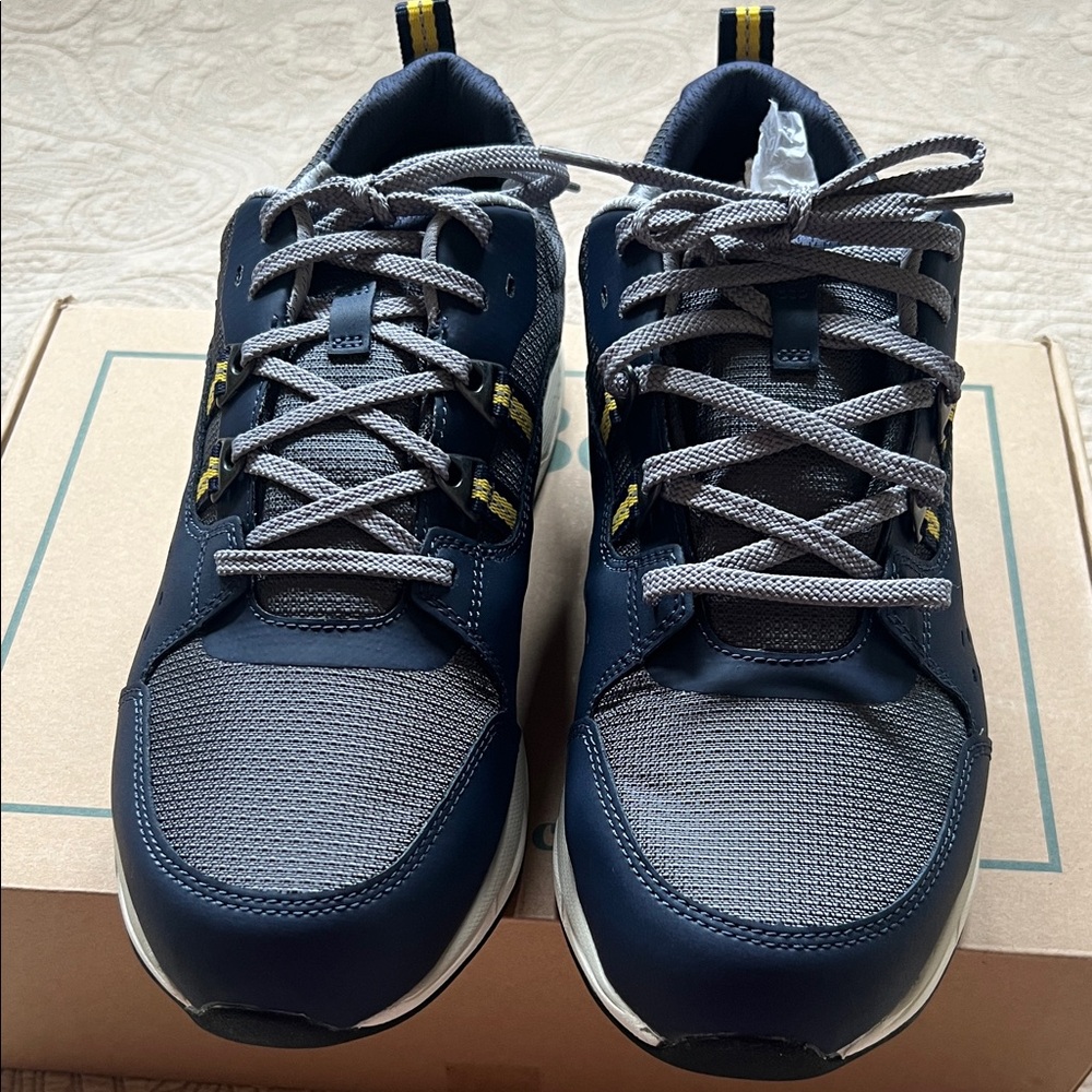 Men’s New L.L. Bean Comfort Fit Walkers